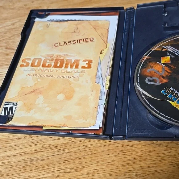 Sony SOCOM 3: U.S. Navy SEALs for PlayStation 2 - Red and Black Case - Picture 4 of 7
